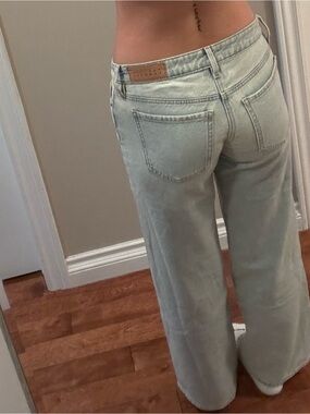 PacSun zoe low rise girlfriend jeans, size 23/00-Regular length, in light wash